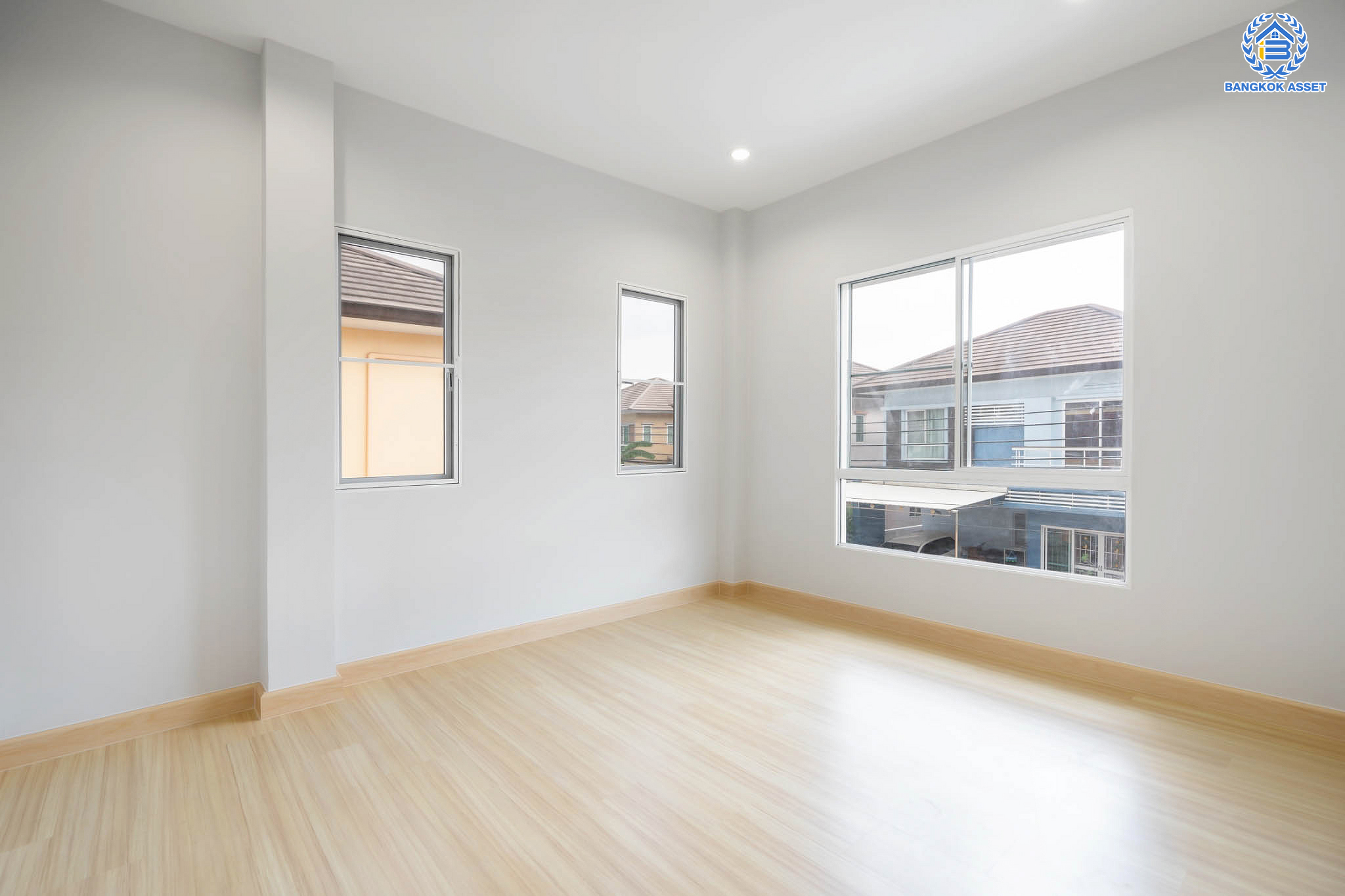 บ้านมือสองตกแต่งใหม่ ม.เดอะคลัสเตอร์วิลล์2 ราชพฤกษ์-พระราม5 เนื้อที่ 48.2 ตร.ว. ฟังก์ชัน 3 ห้องนอน 3 ห้องน้ำ 2 ที่จอดรถ บรรยากาศเงียบสงบ น่าอยู่ บนทำเลเดินทางสะดวก ใกล้ The Walk ,The Crystal SB และจุดขึ้นทางด่วน "ศรีรัช"